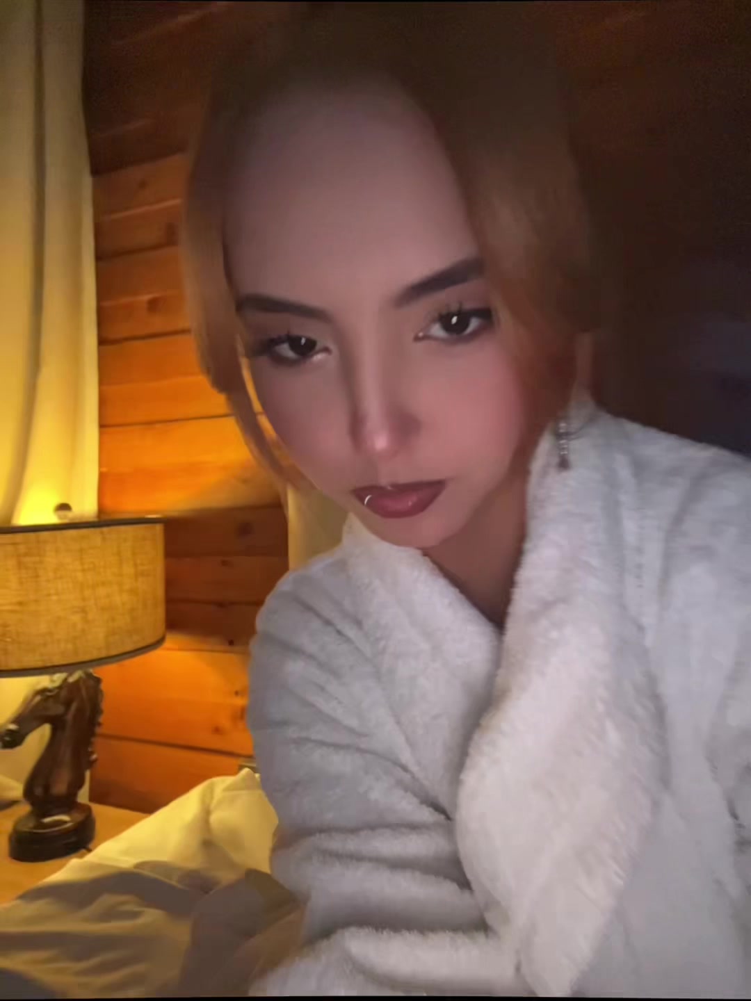 @Jdjks