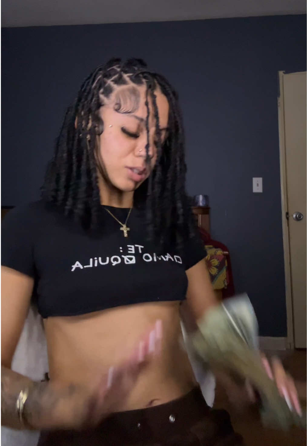 @️