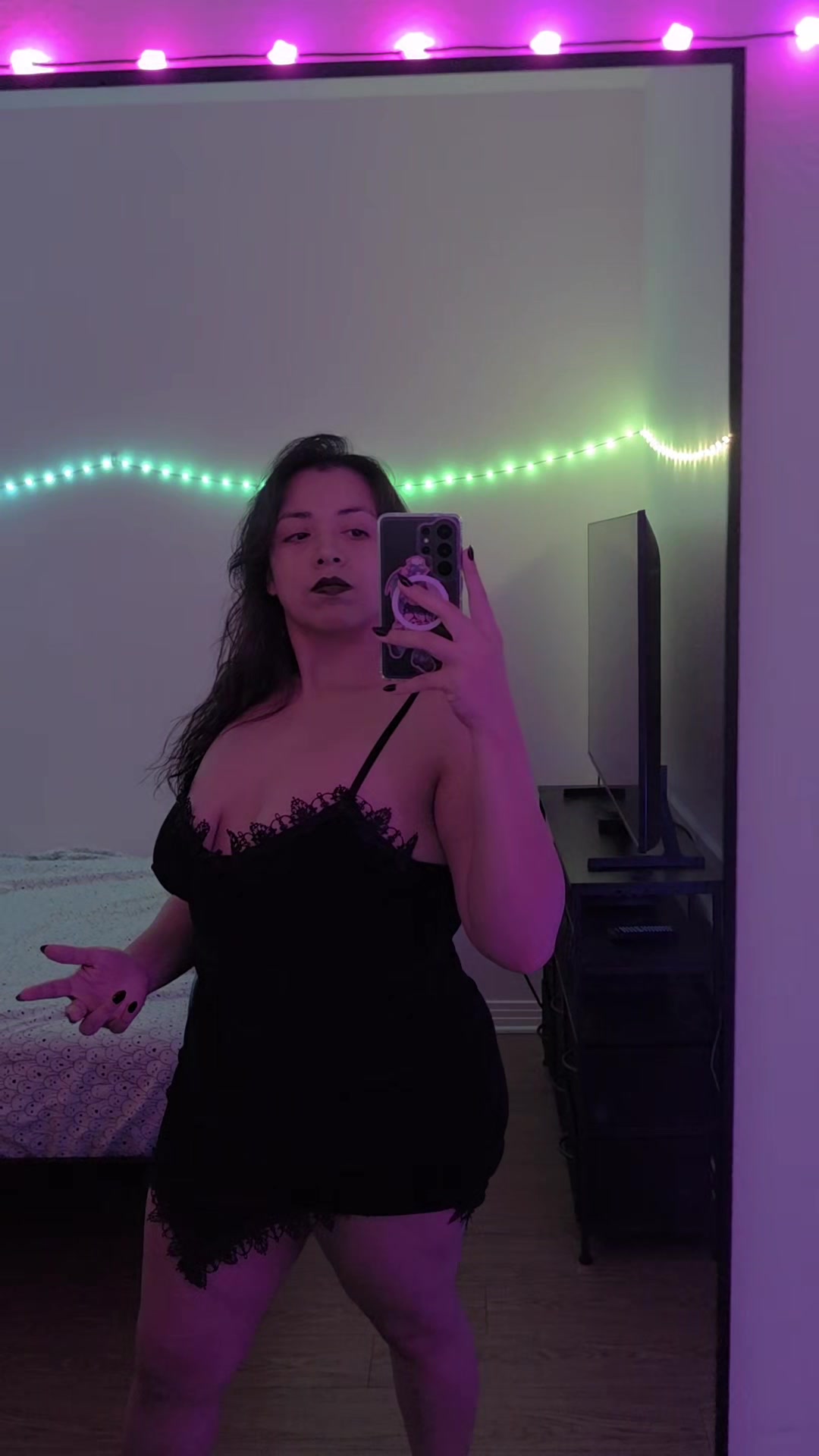 @Cherry_Bomb🍒