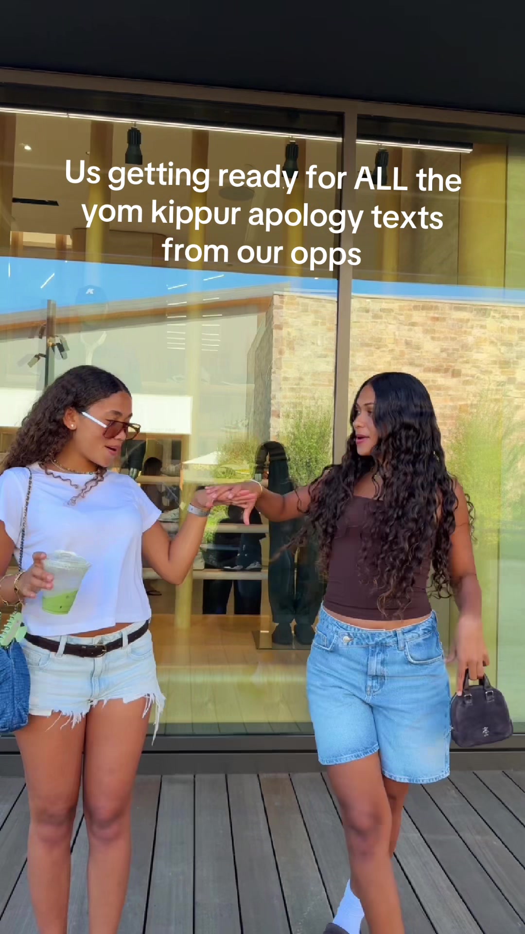 @Ava Robin