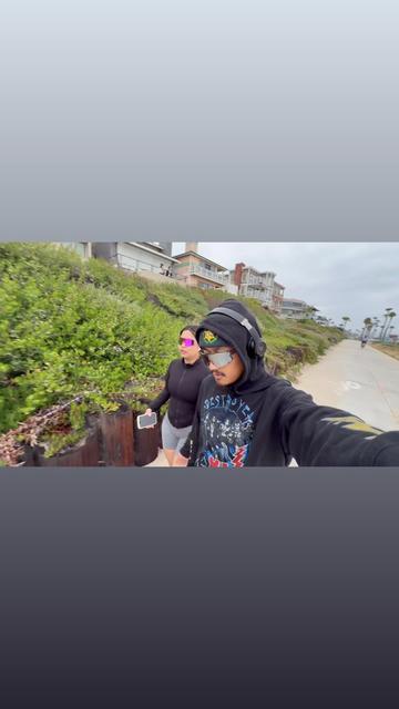 @Markmia3