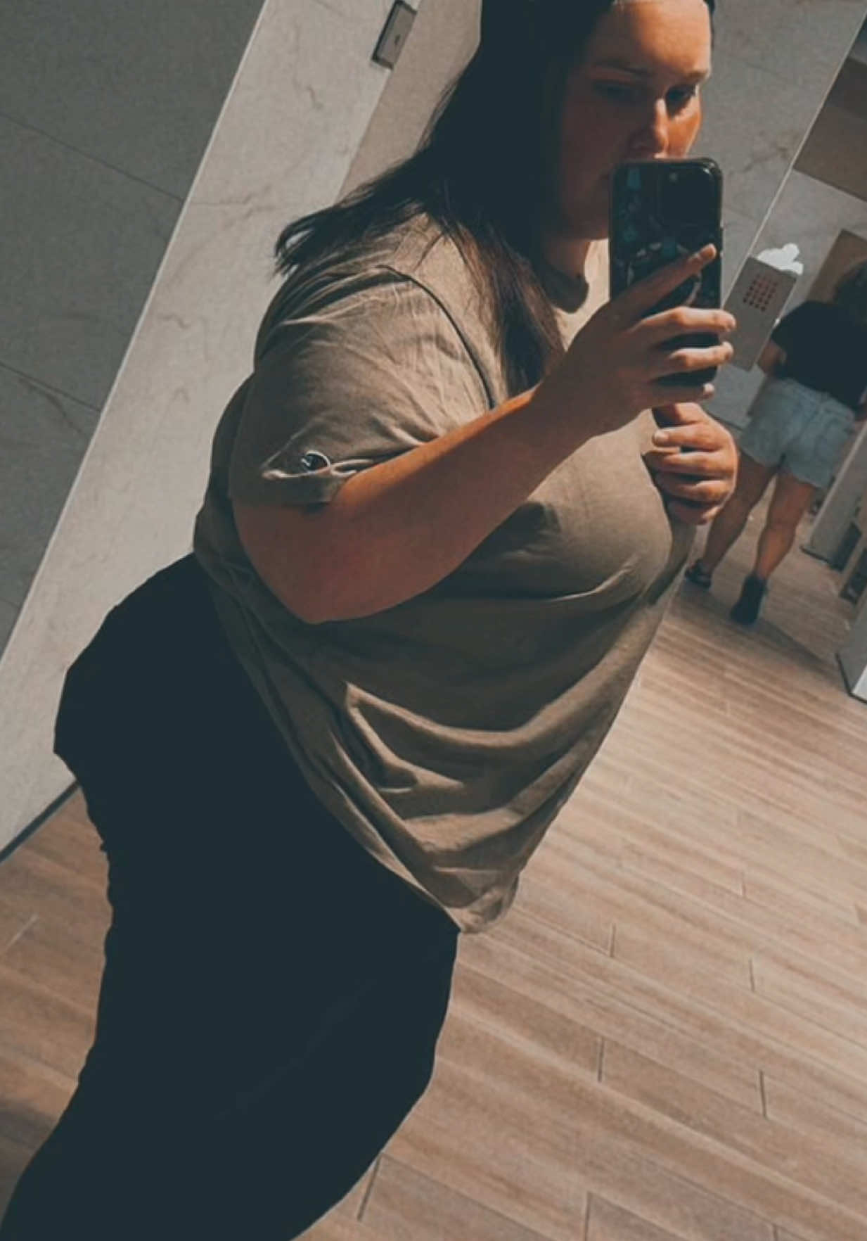 @AshleyLanae