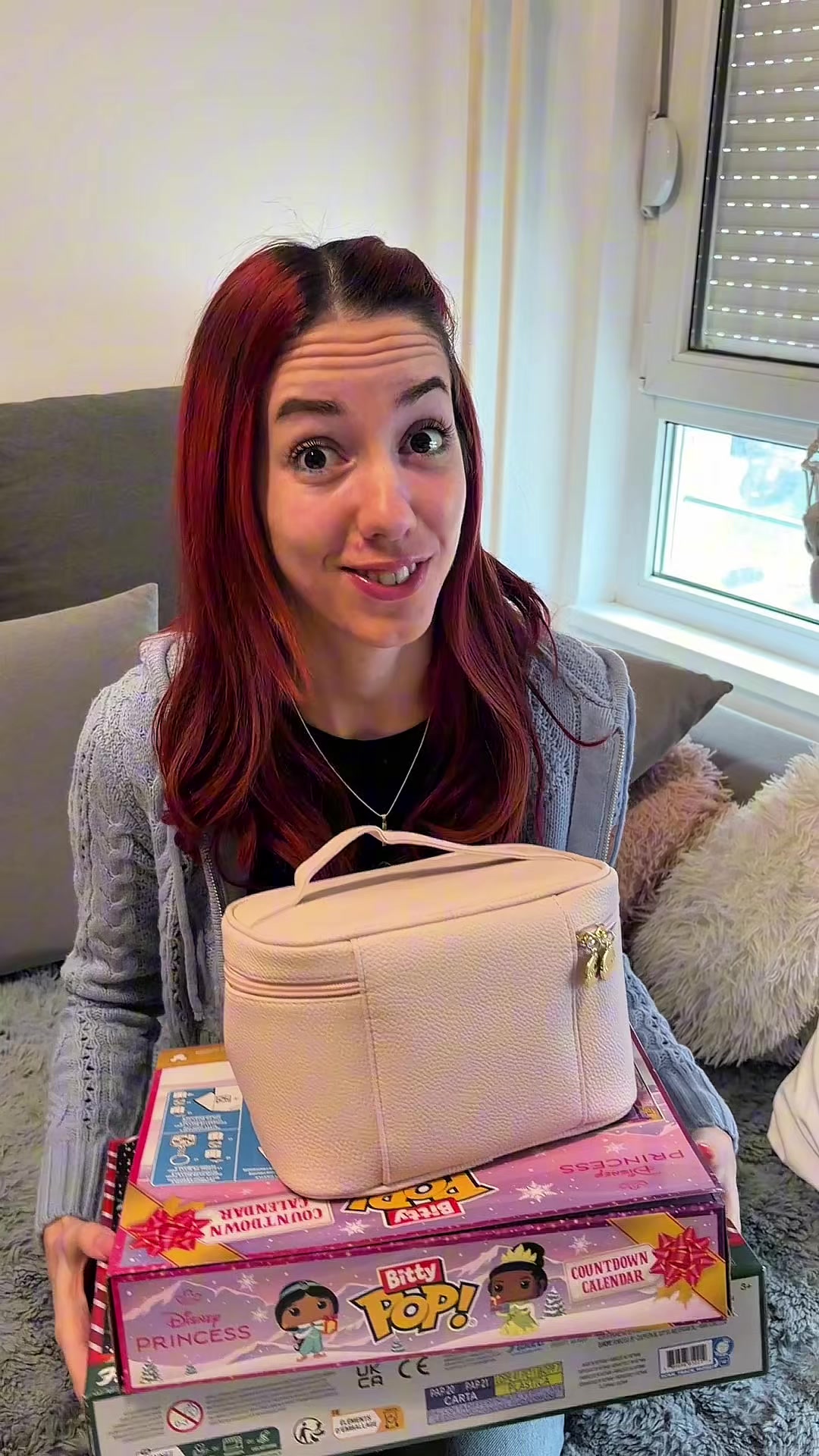 @EmiFox