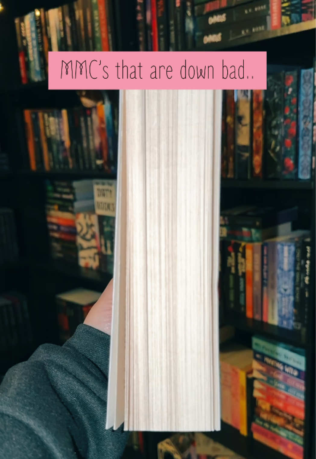 @Danielle Reads 📚☕️ 🧸