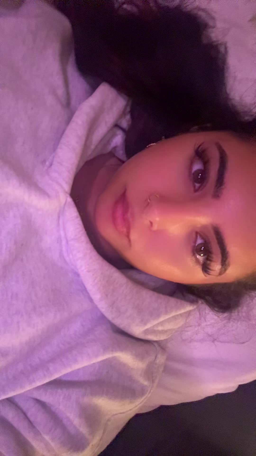 @￴￴