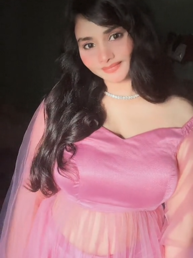 @इलियान्सी मुखिया CinDeRelLa🧚✨
