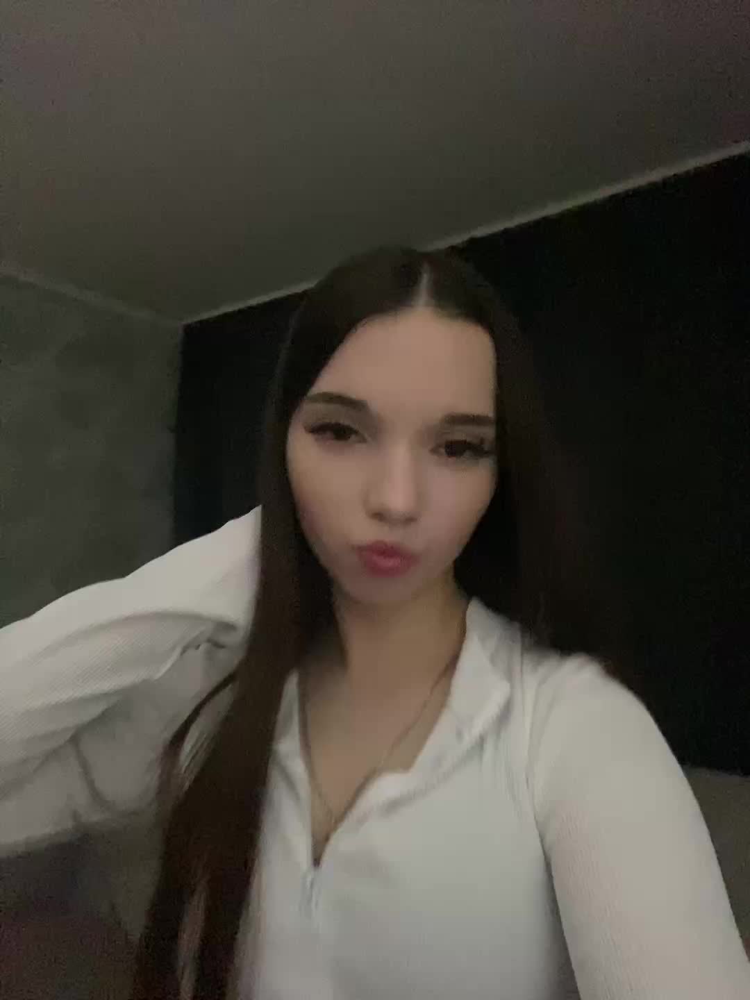 @𝑑𝑎𝑠ℎ𝑤𝑤𝑖𝑥