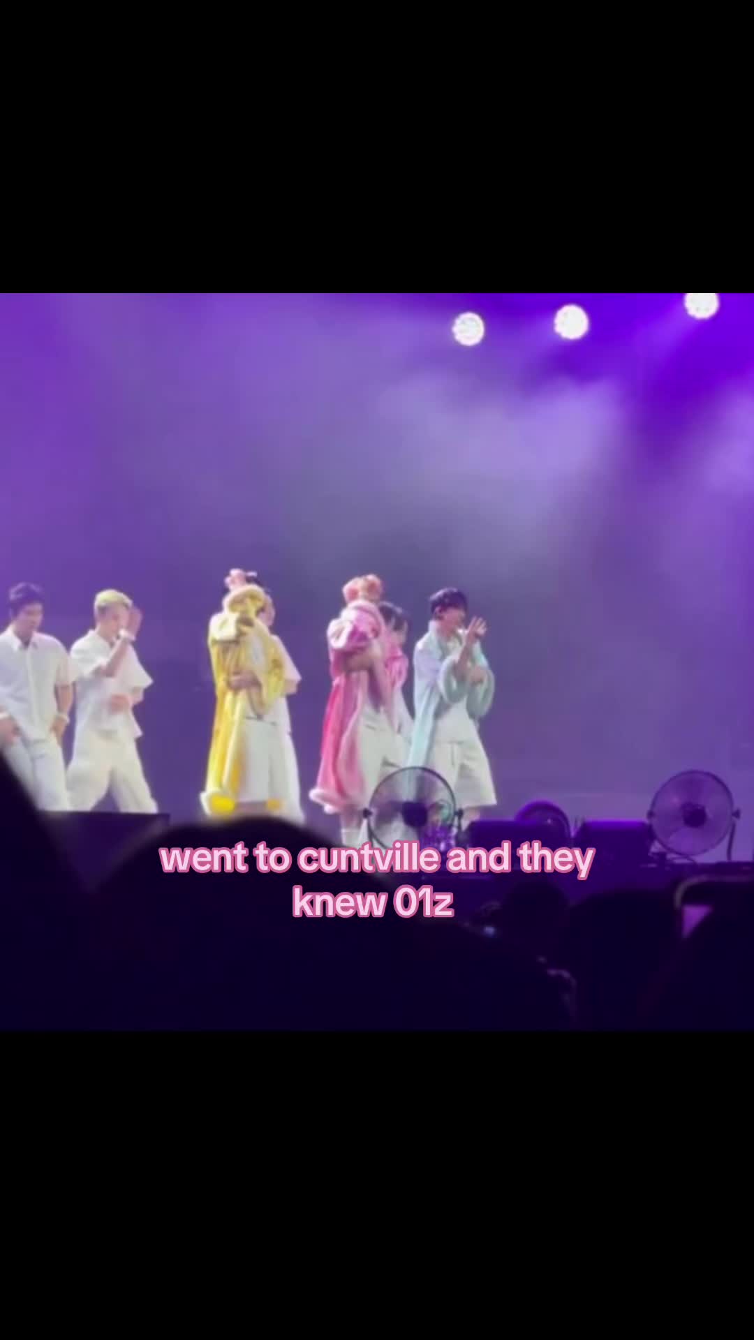 @elle (ෆ˙ᵕ˙ෆ)♡ ๋࣭ ⭑
