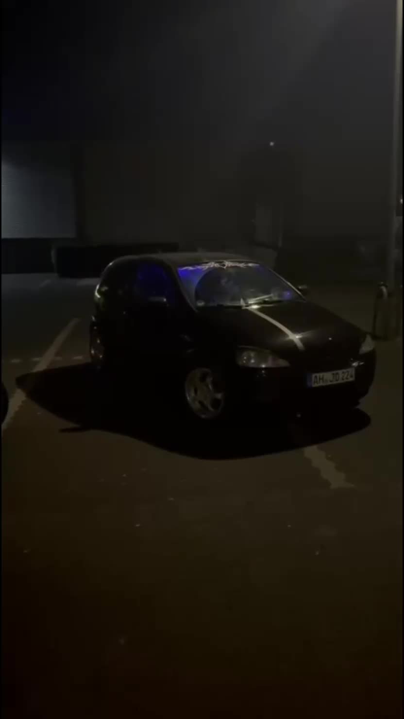 @Black_corsa