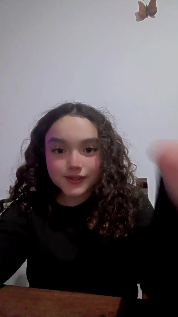 @candee✨🍒🫧🪼🌷🌈🥥🍓