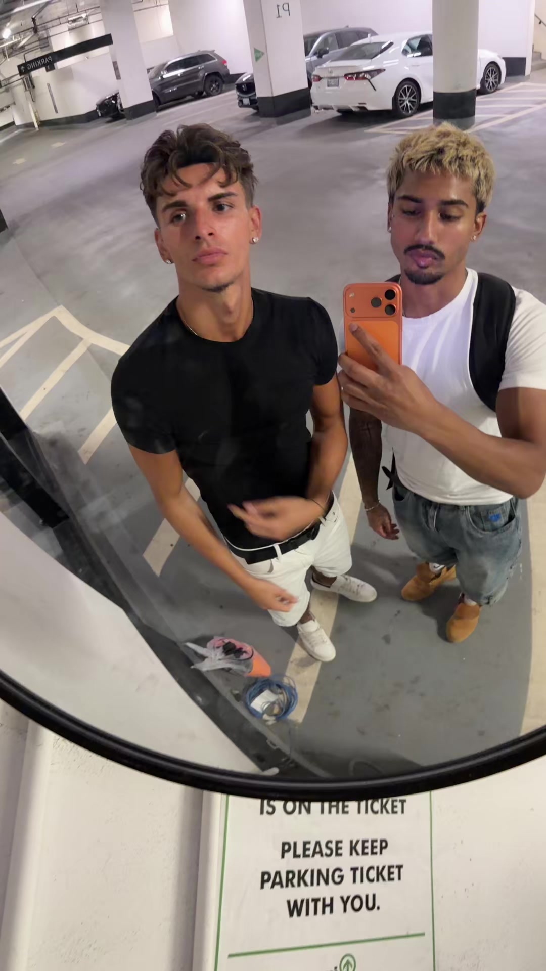 @chris.nikoo