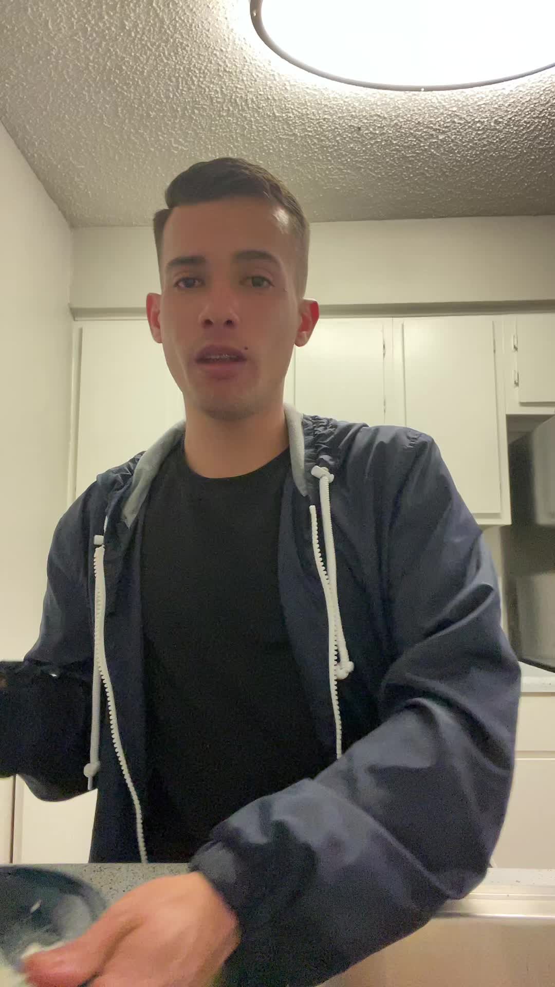 @Alej