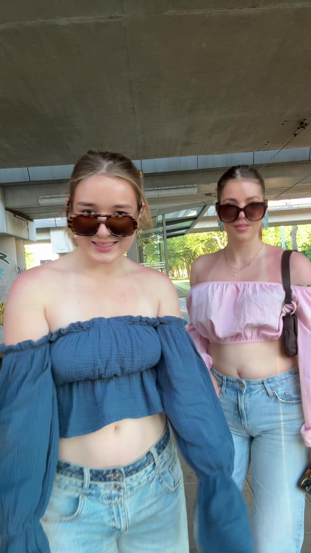 @Lena