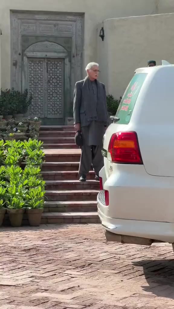 @Jahangir Khan Tareen✅