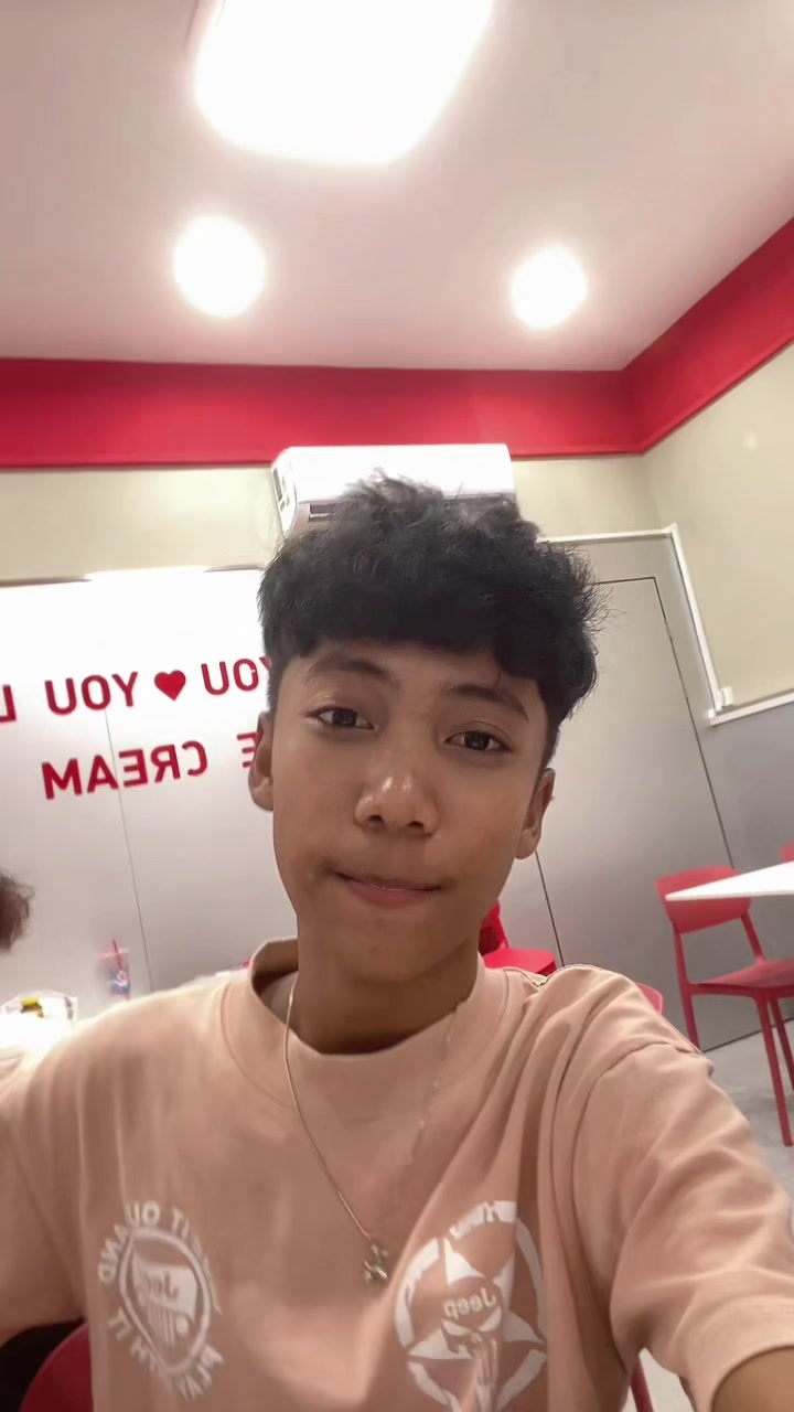 @Denz Rxa | ដេន រ៉ា •