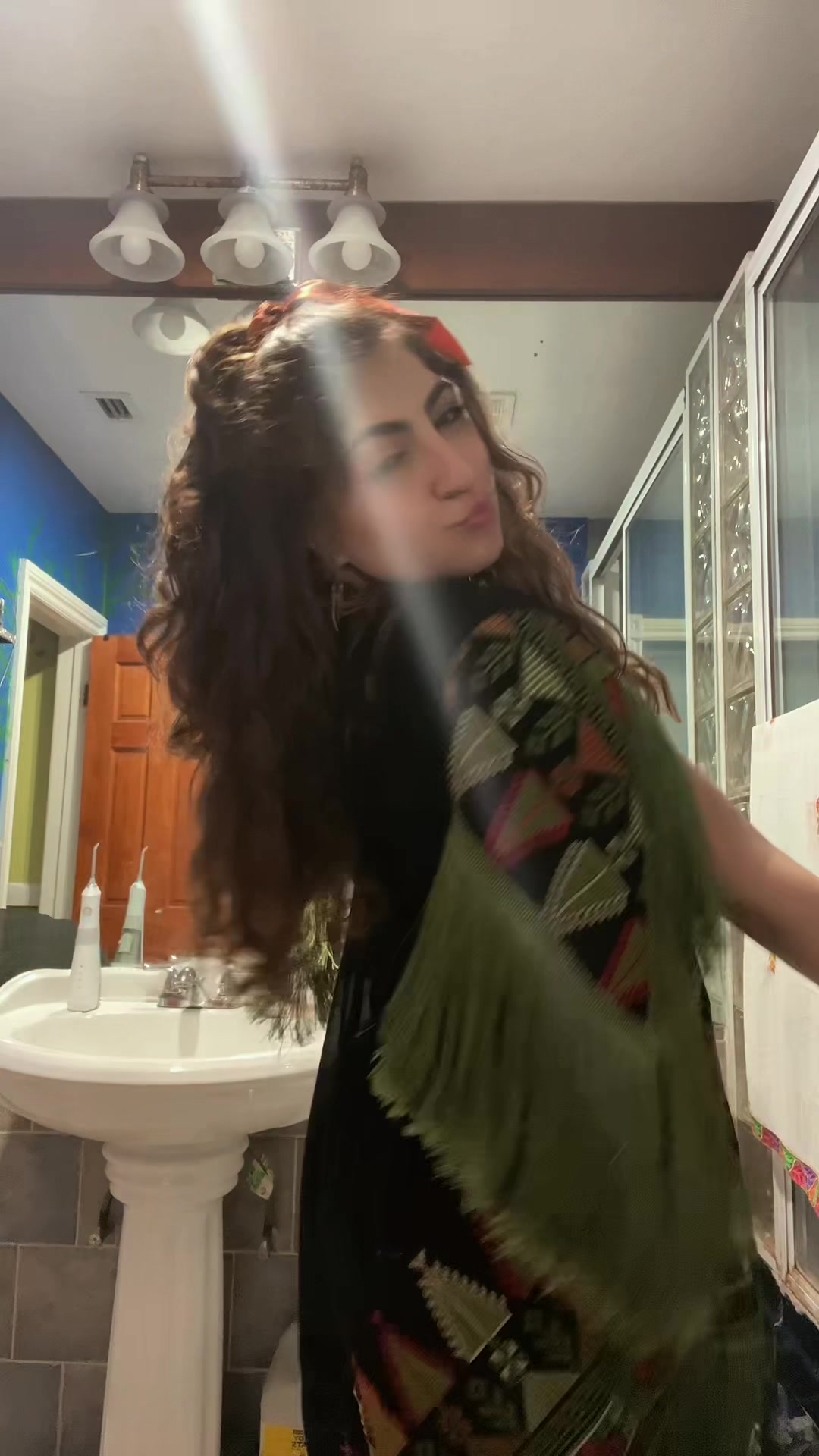 @lovelyliz101