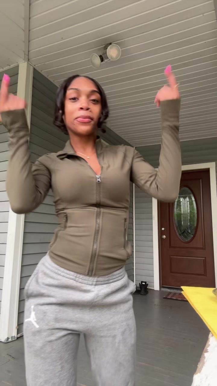 @azyria.x