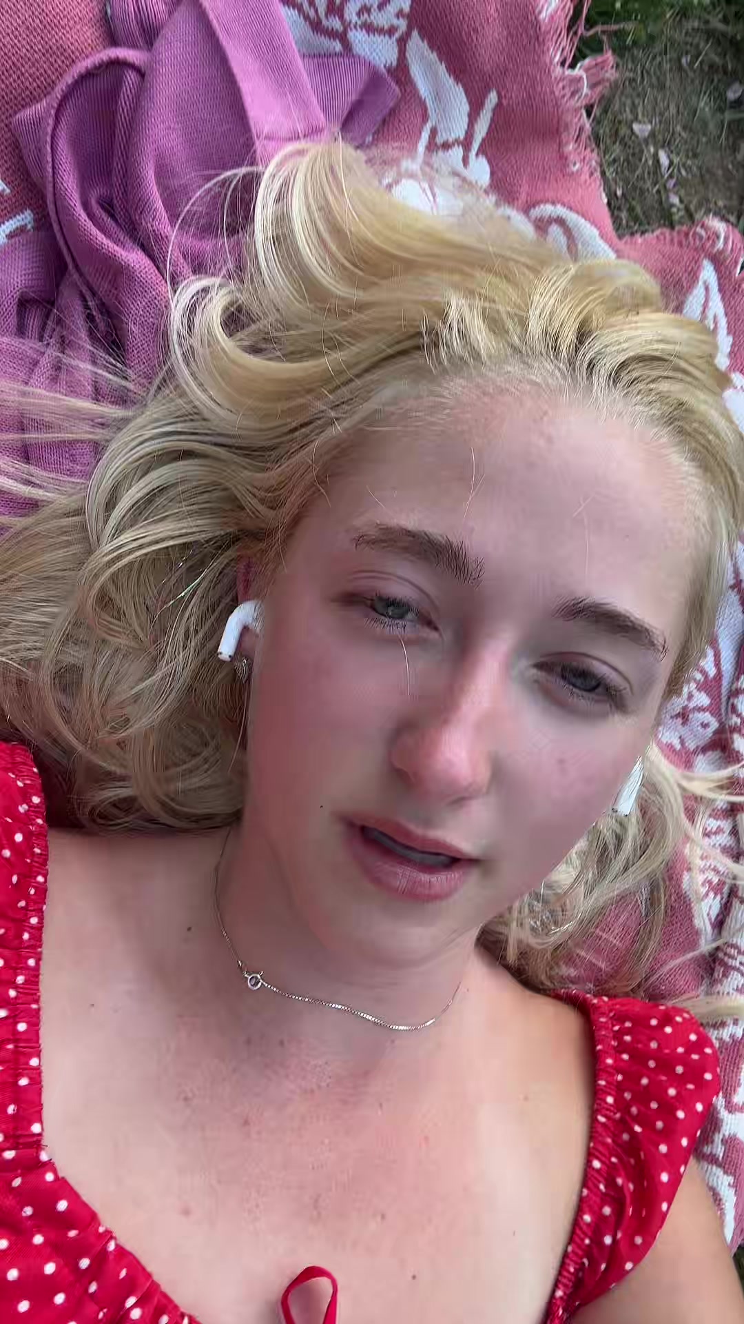 @Ellsbells