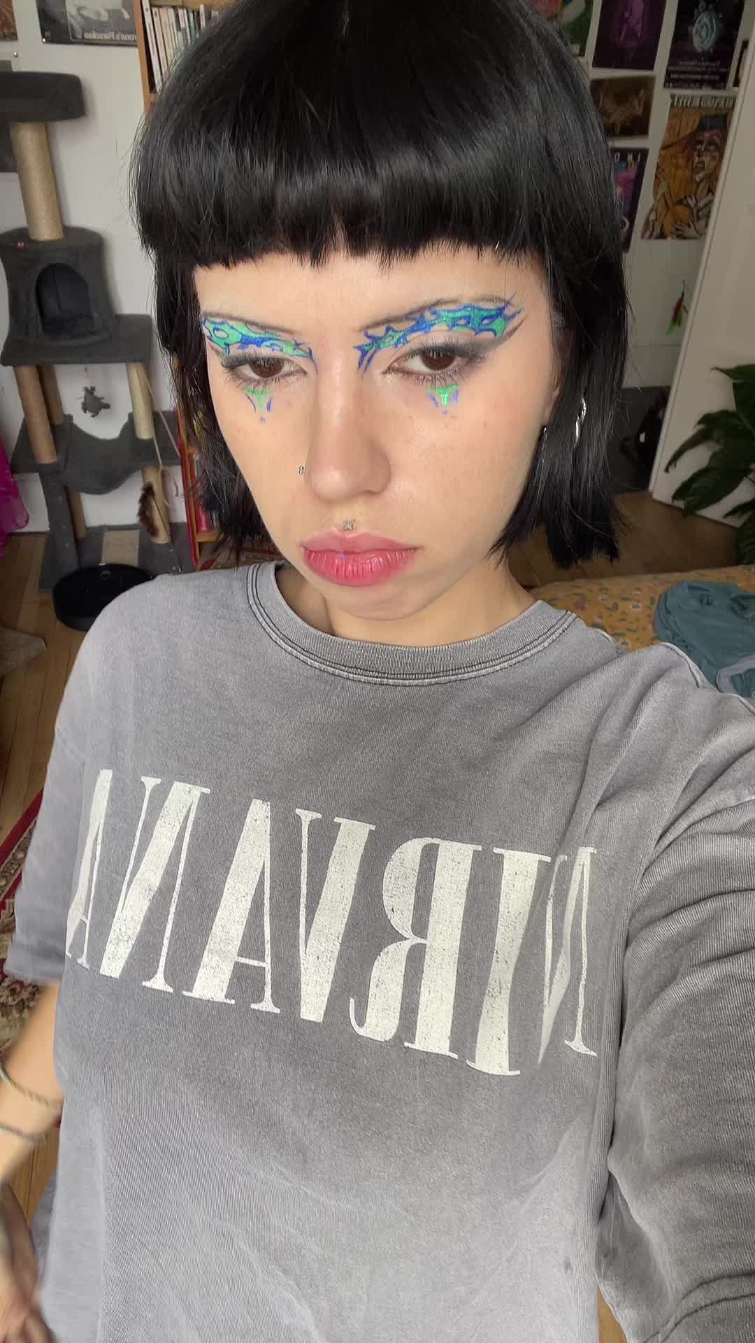 @Julia 🩴🫦