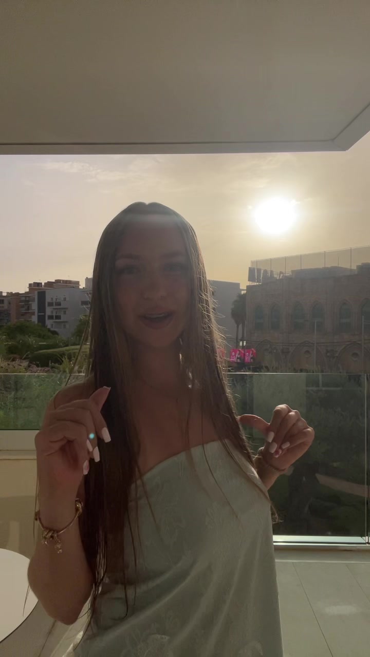 @Helena✨