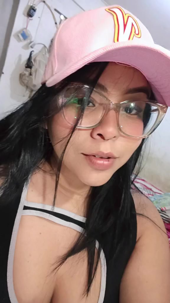 @GloriSting🦂