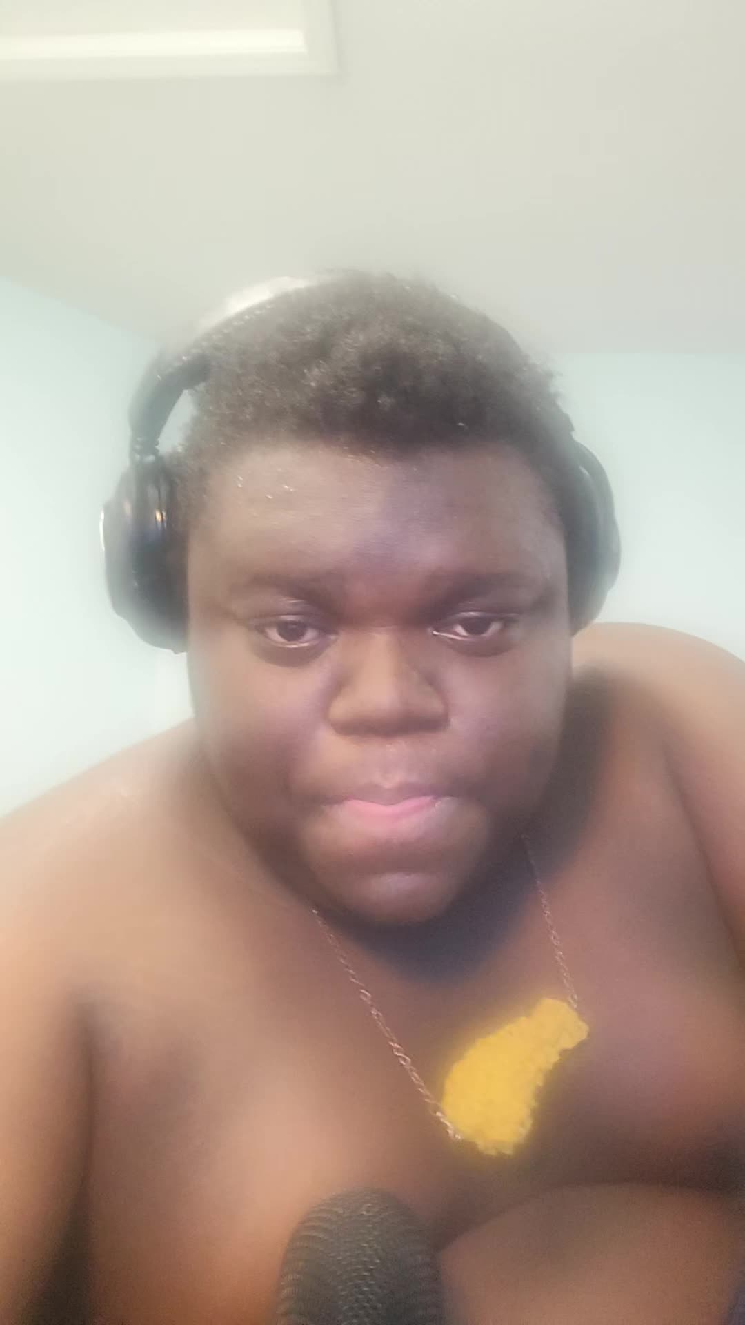 @blackcaseoh 🦍