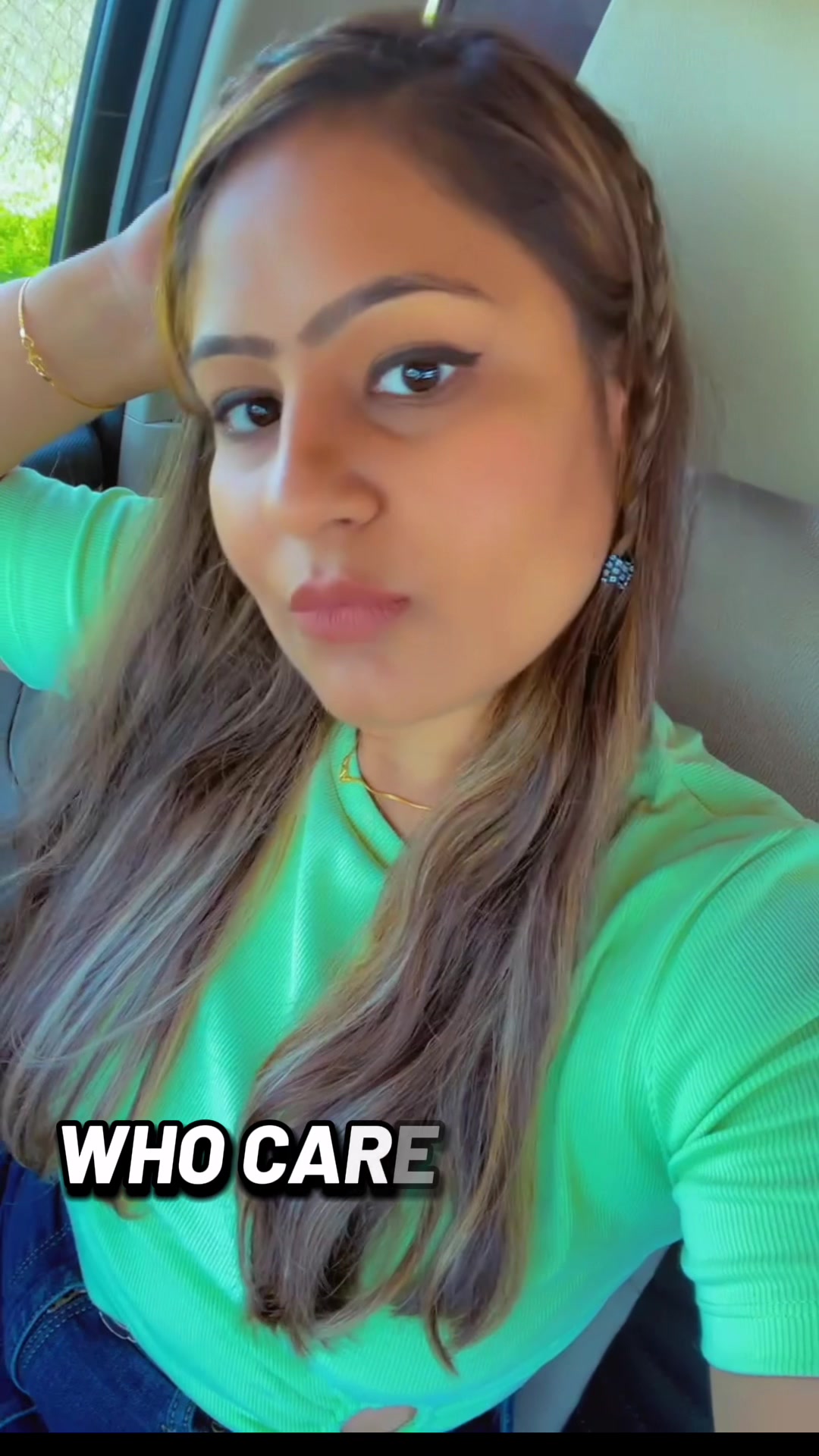 @nitika_