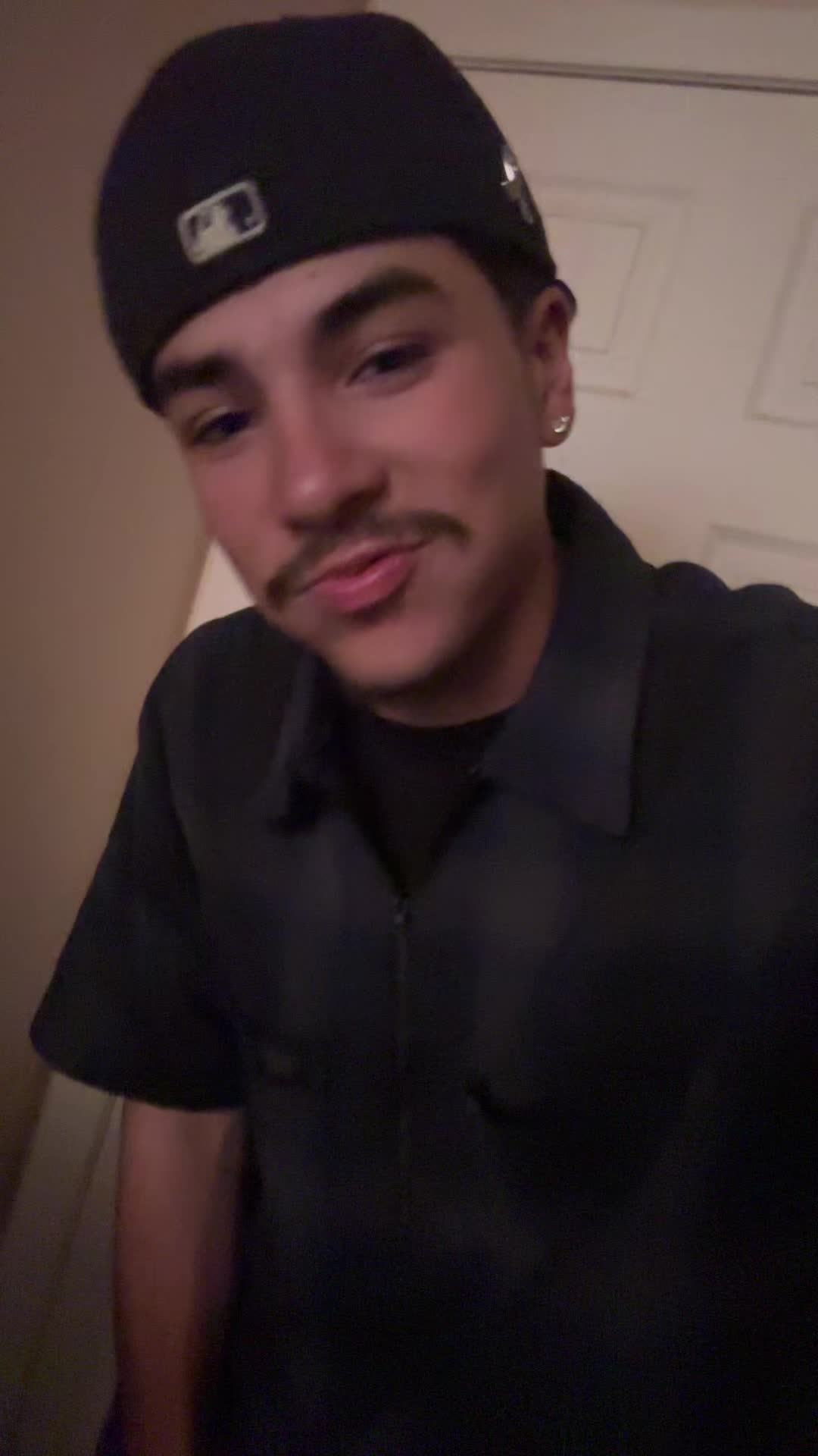 @Prettyboy_chong1