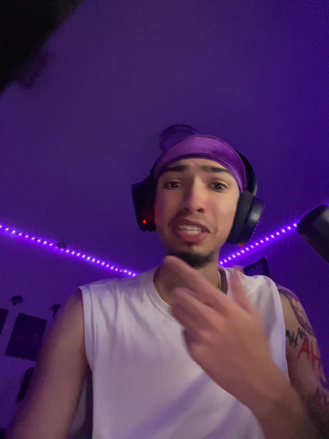 @￼