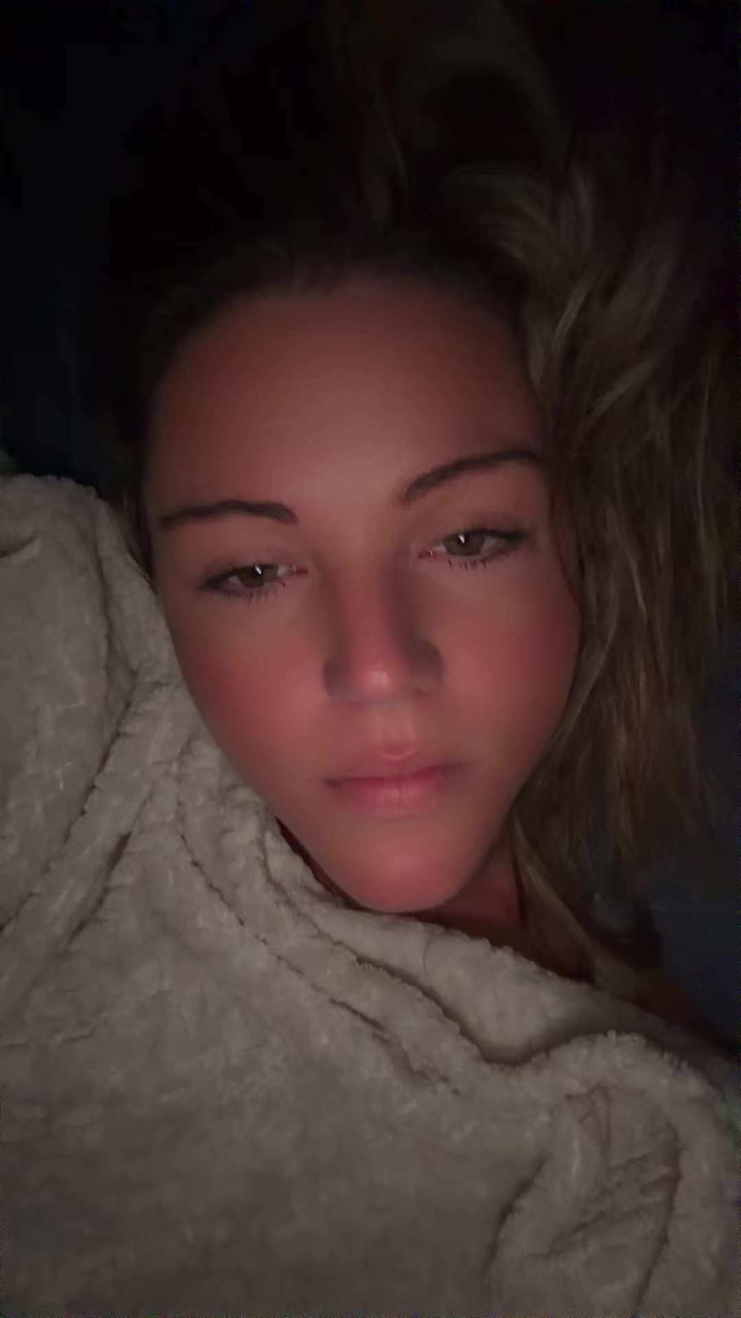 @SelfieQueen57👑