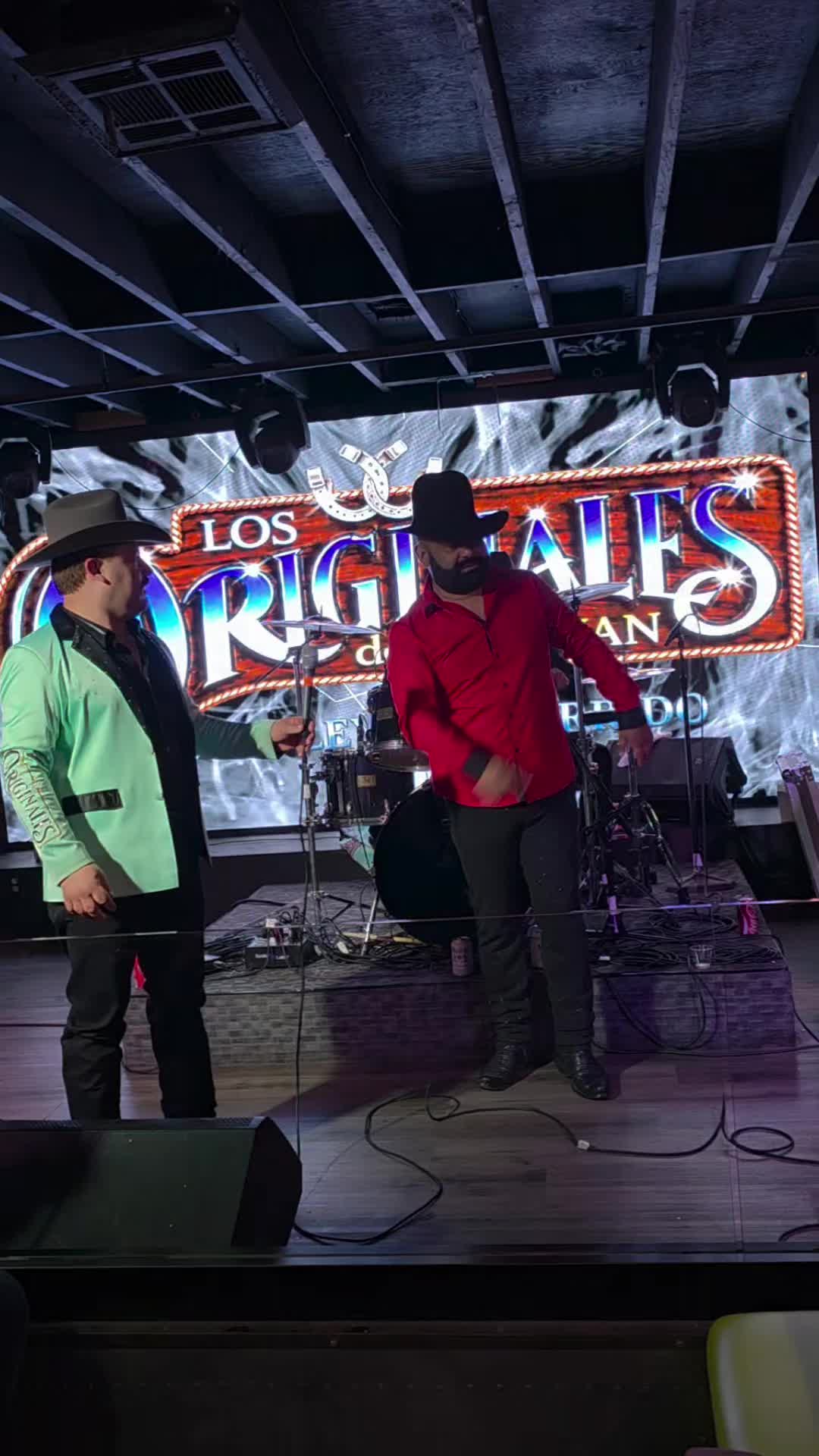 @Los Grandes De Tijuana