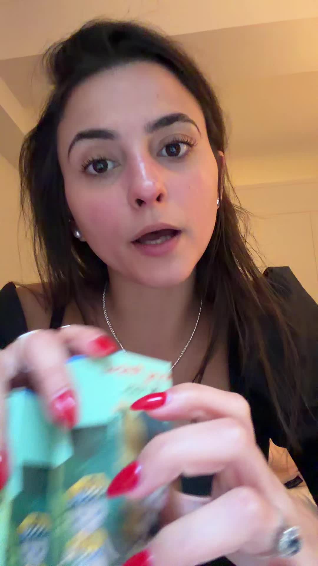 @bella