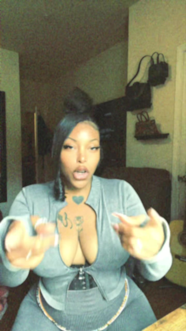 @MichikoInTheVille