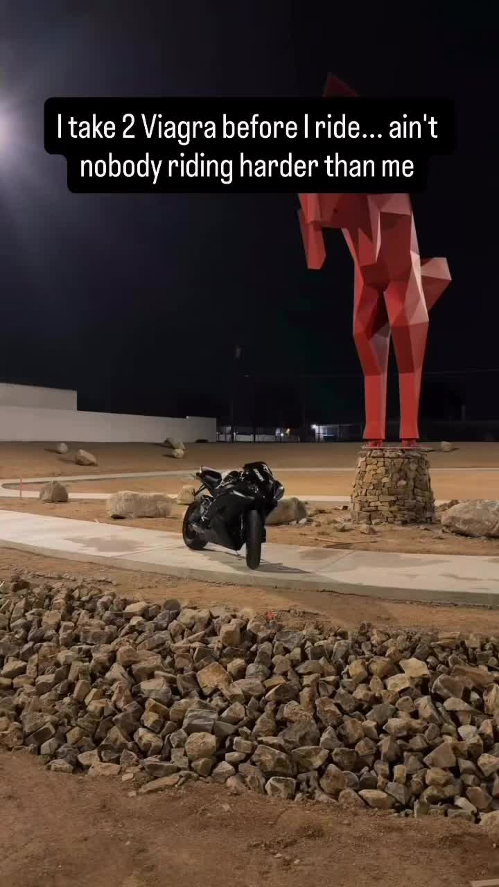 @Ayeyoa_600
