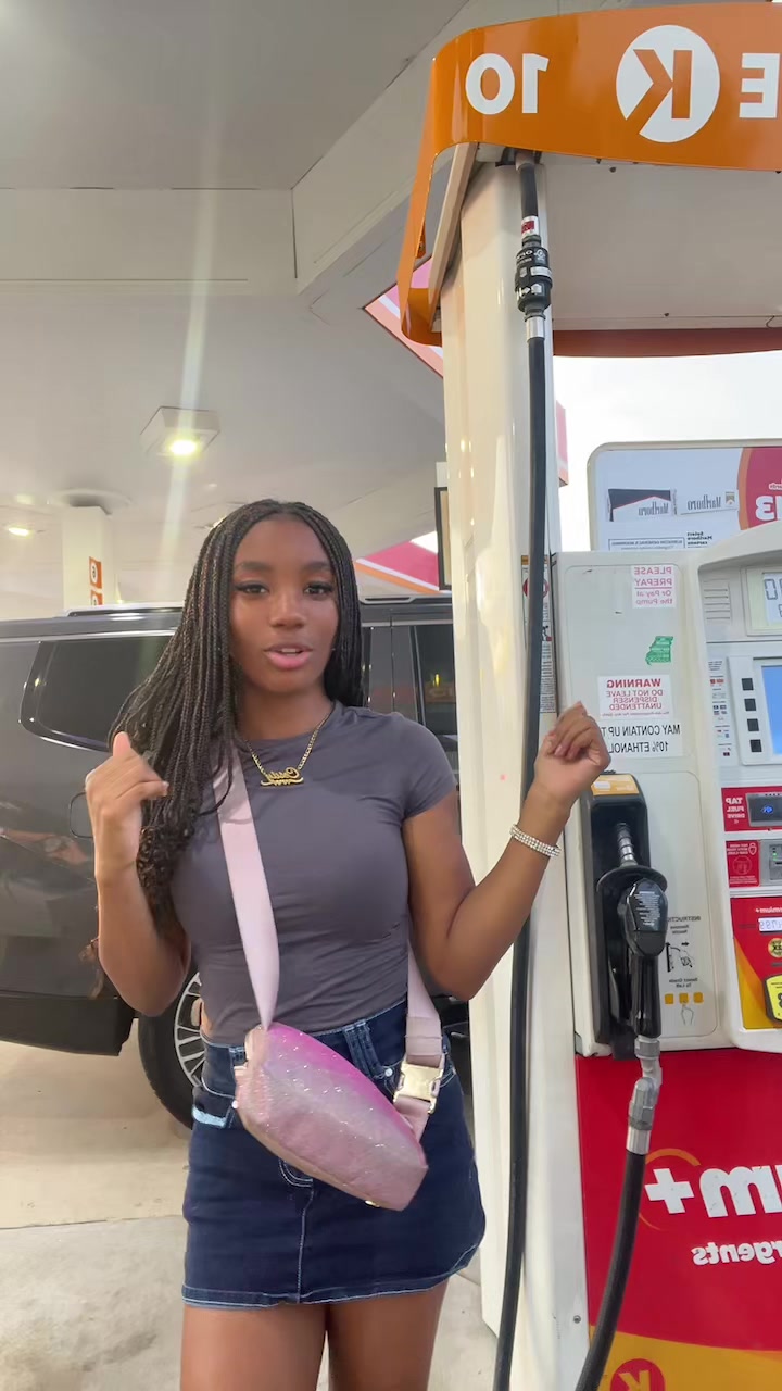 @𝒞𝑒𝓈𝒾𝓁𝓎 👸🏽🎀