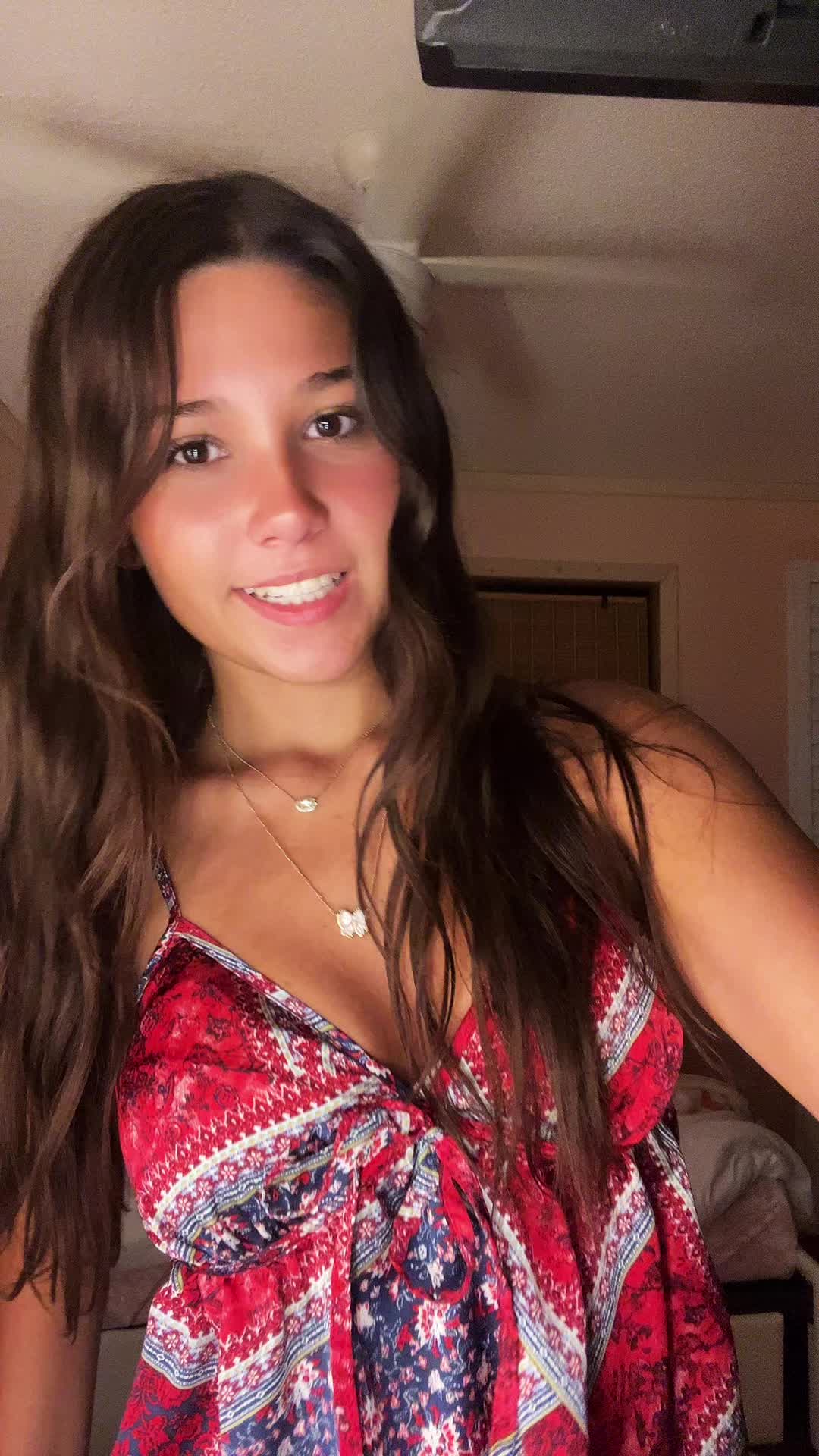 @🦄