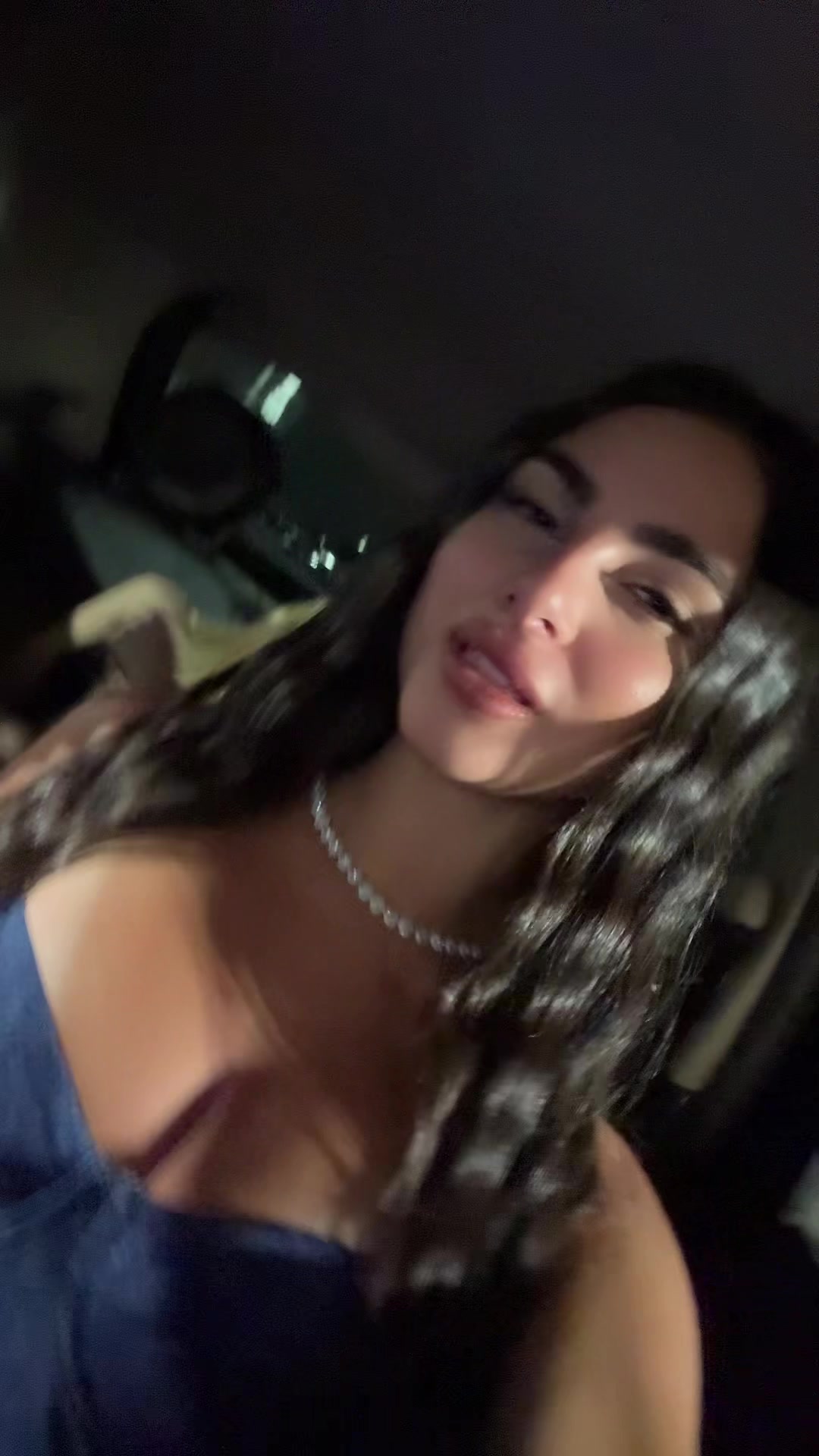 @𝐧𝐨𝐞𝐦𝐢