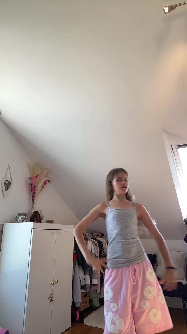 @Lyra🇹🇩🇹🇩🇹🇩