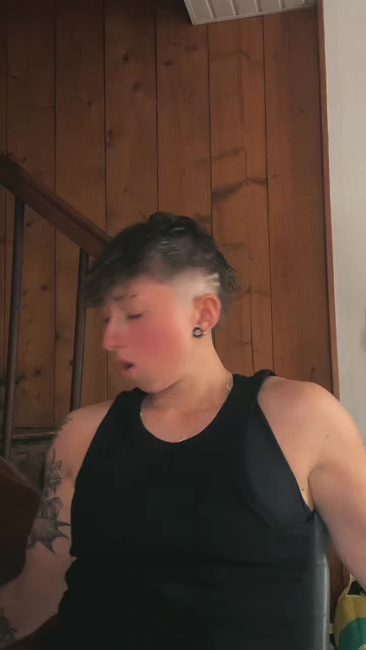 @Ma&euml;va 🖤🩶❤️