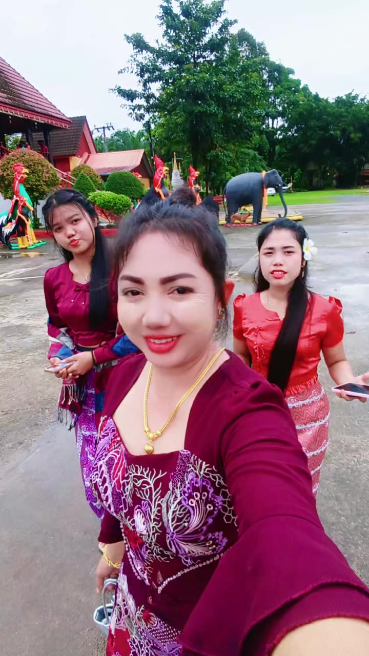 @ဖြိုးဖြိုး