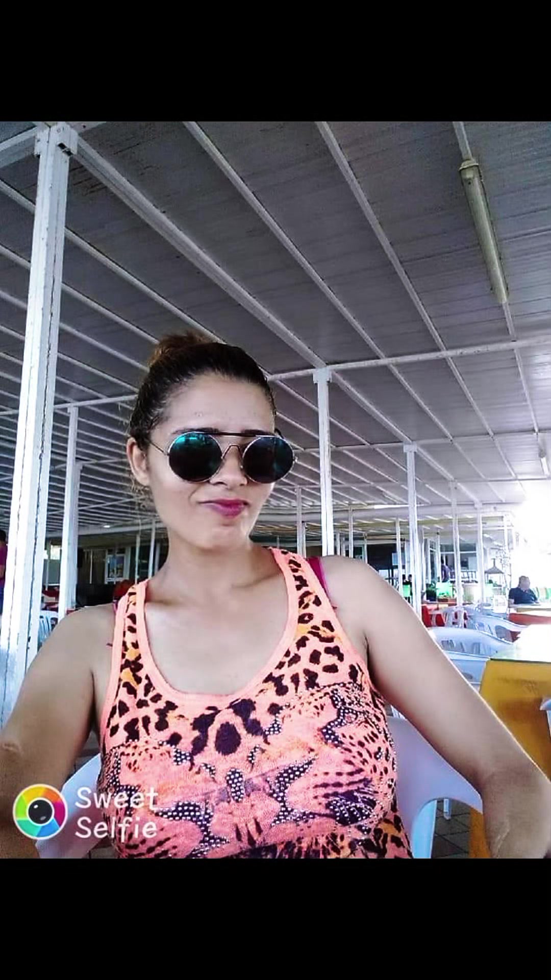 @Amouna Amouna