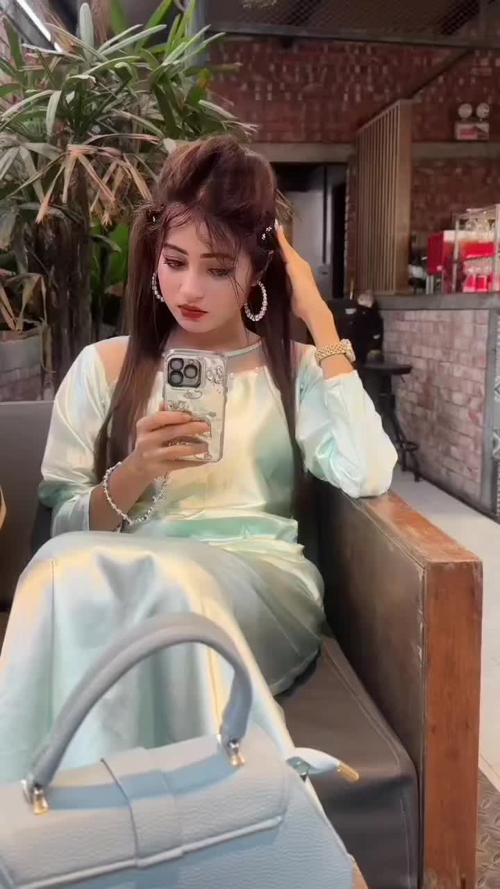 @🧚♀️✨-RI CH I -✨🧚♀️
