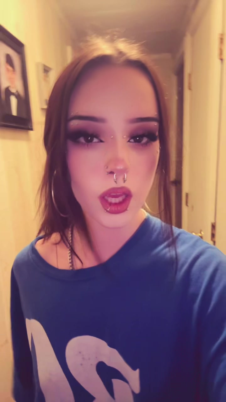 @️