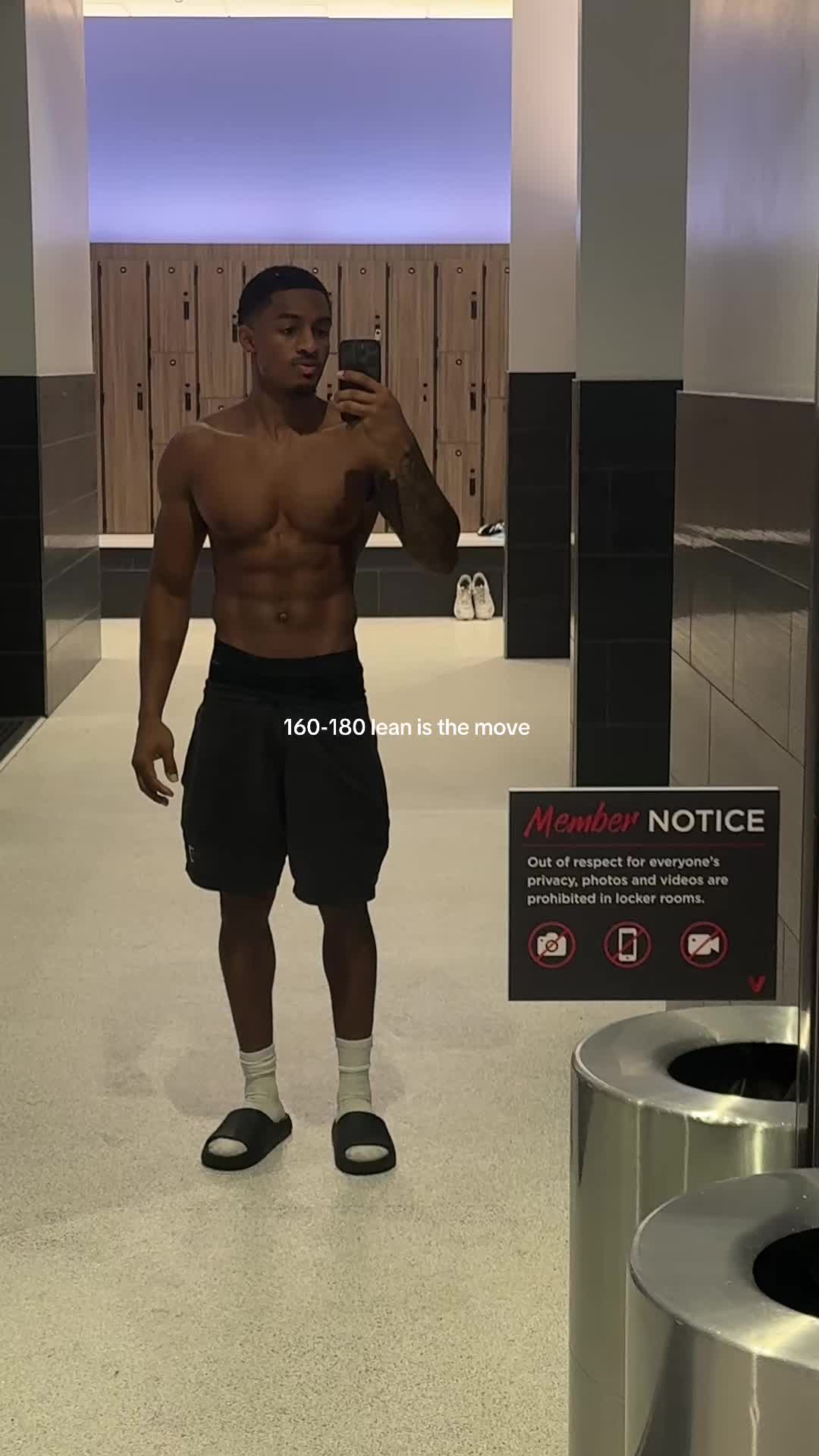 @Avii.