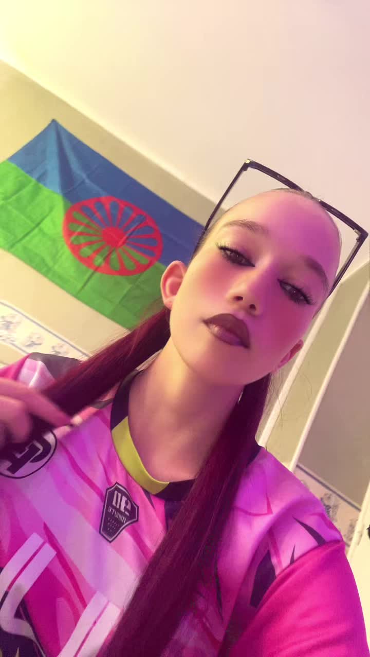 @🦔🇮🇹l italiennechanteuse🇮🇹