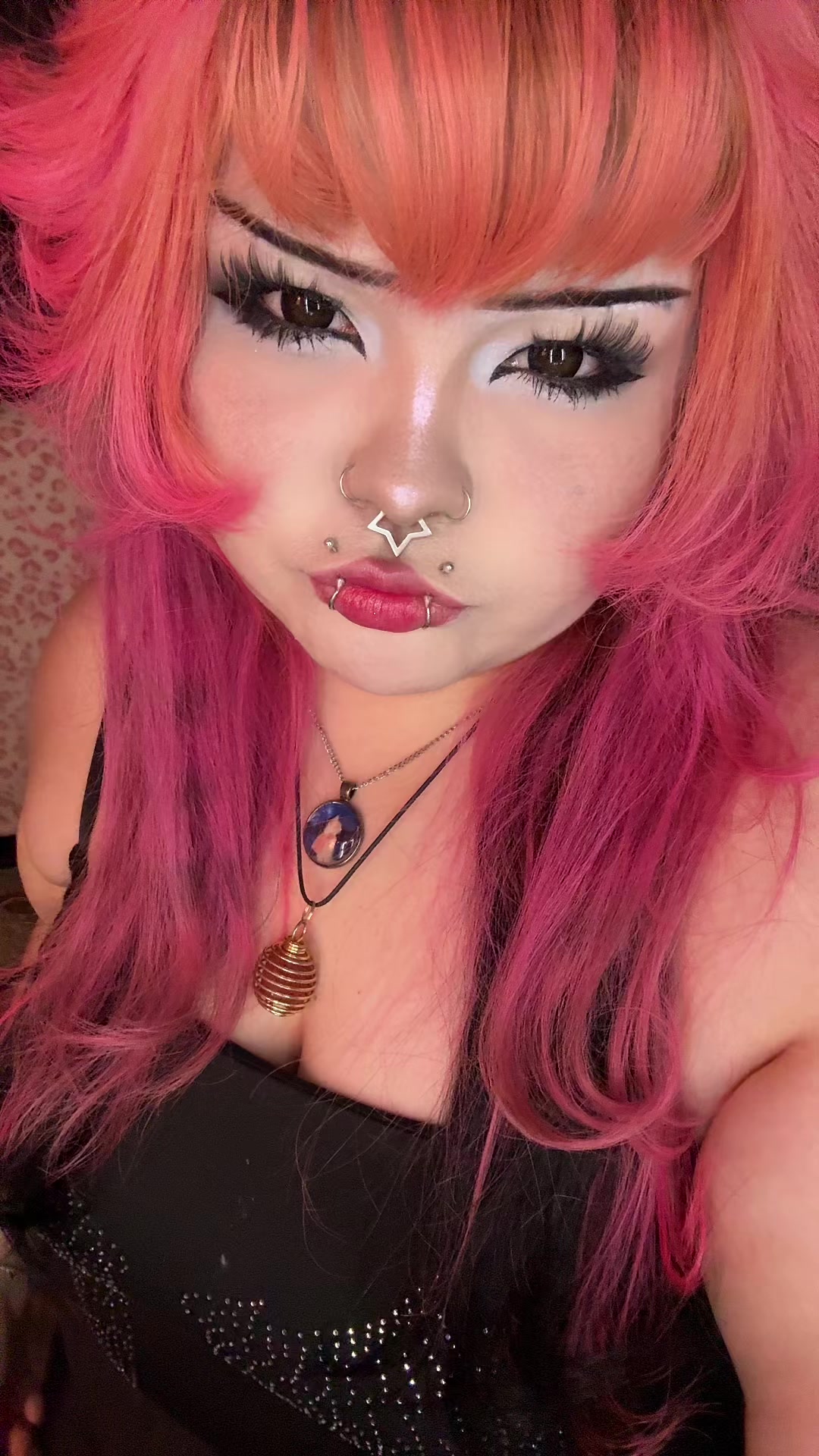 @peacharrows