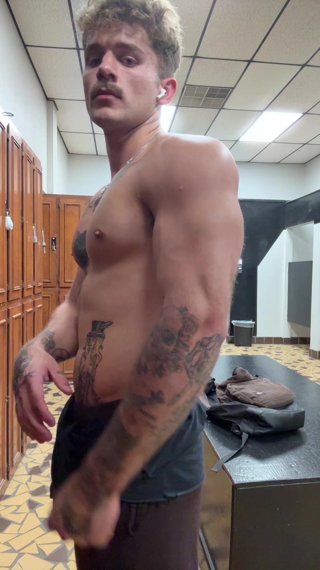 @jonirl_