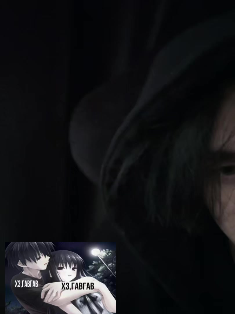 @>.<