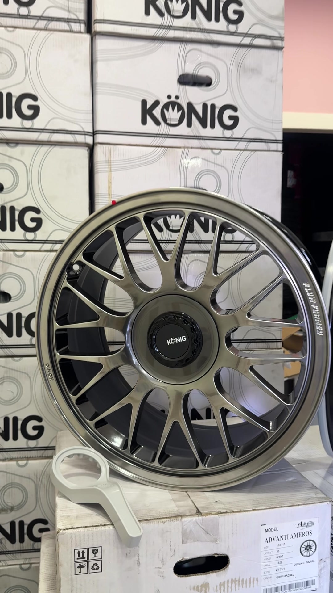 @TipTop Wheels & Tires