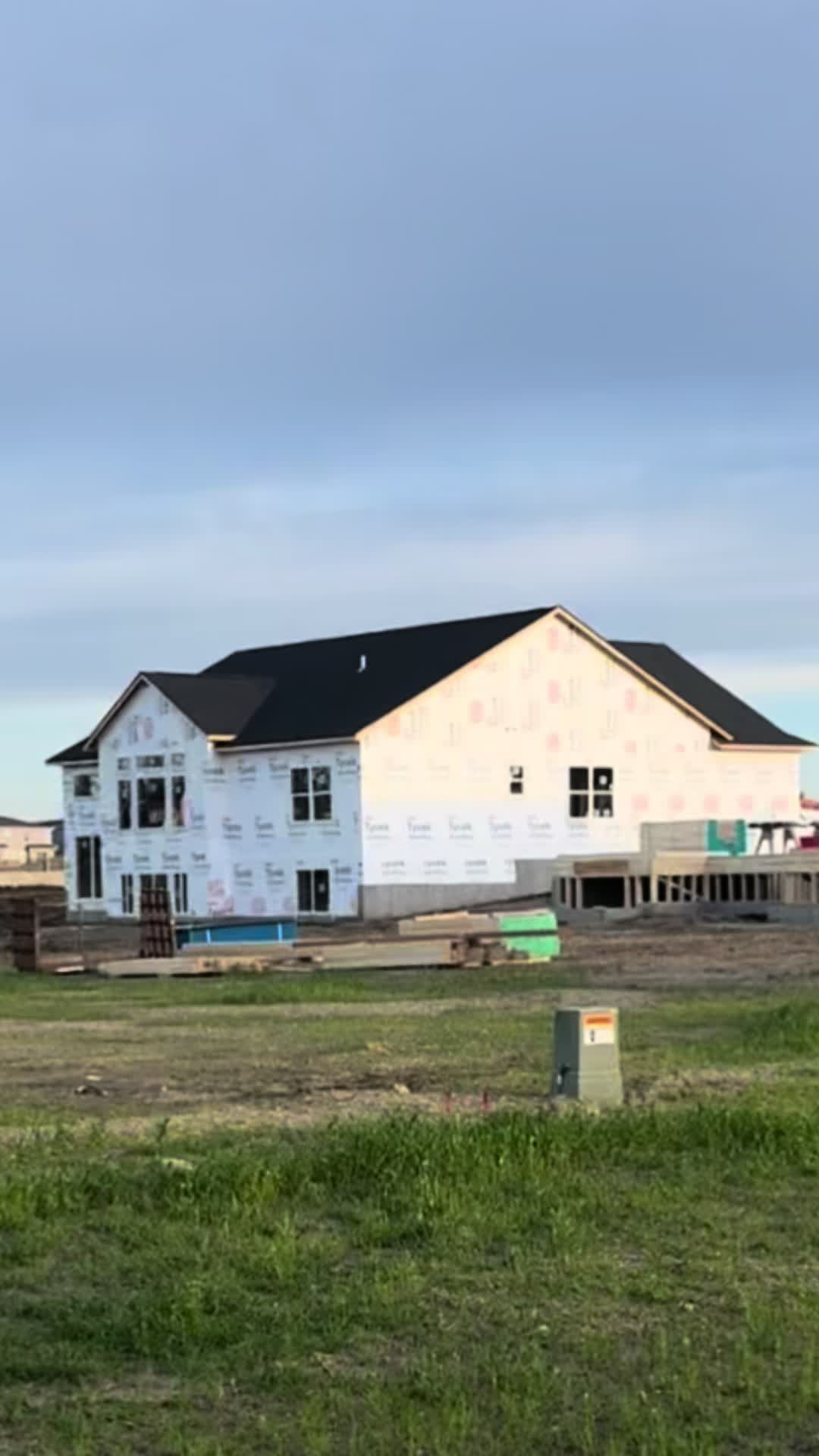 @Manny’s CI Exteriors LLC